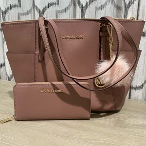MICHAEL Michael Kors Jet Set Saffiano Leather Bag